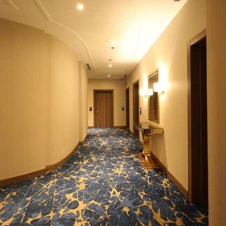 Gladiolus Hotel Jeddah Exterior photo