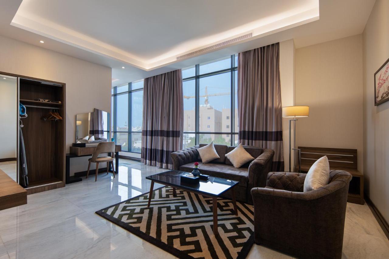 Gladiolus Hotel Jeddah Exterior photo